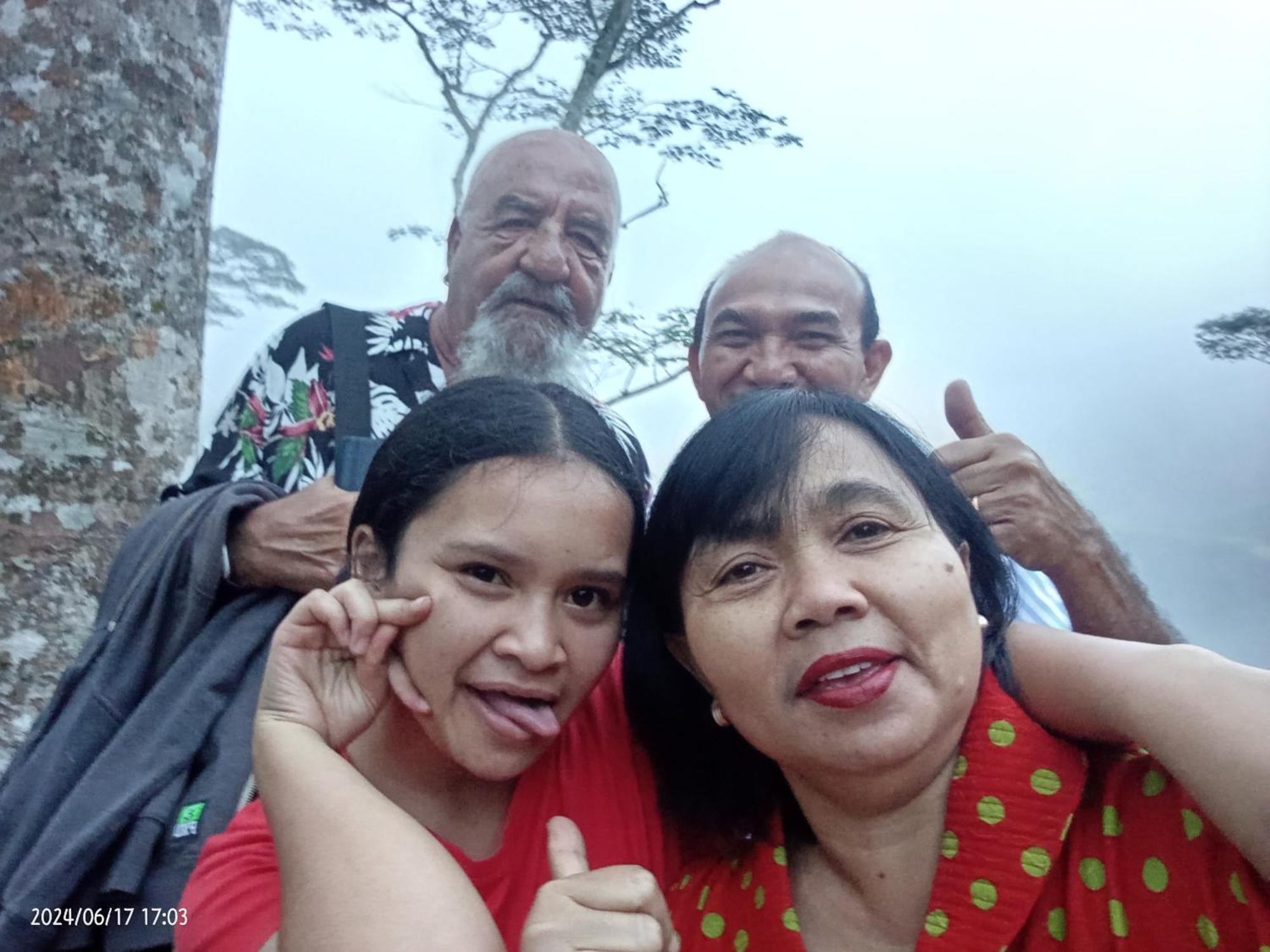 Petra Homestay Bangka Leda Ruteng Exteriér fotografie