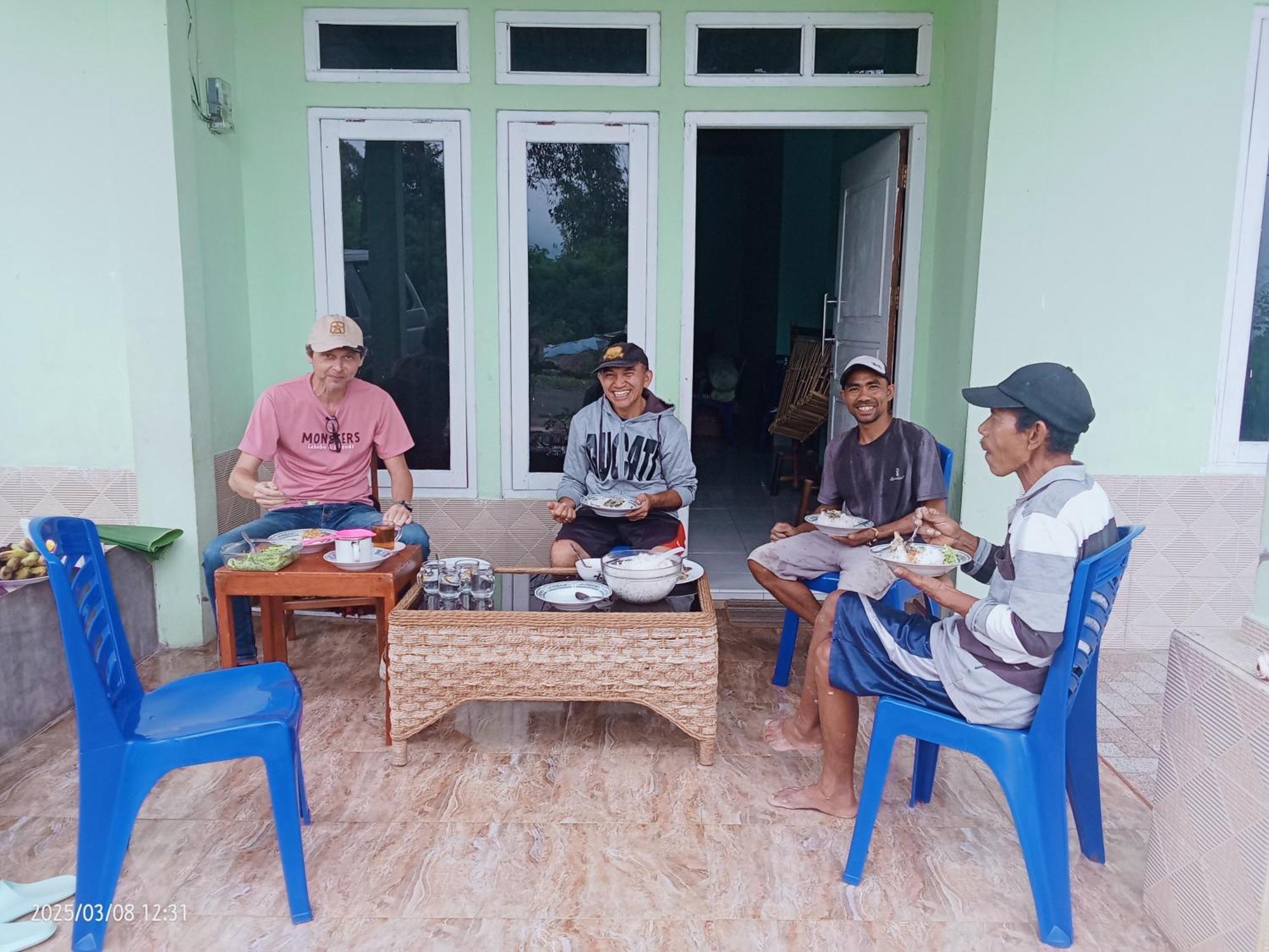 Petra Homestay Bangka Leda Ruteng Exteriér fotografie